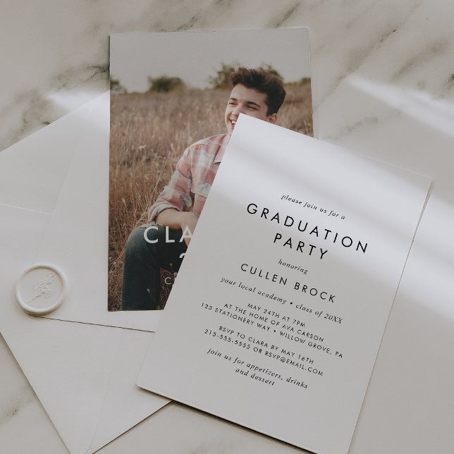 Invitation Classe de Typographie Chic de 2024 Diplôme Photo (Créateur téléchargé)