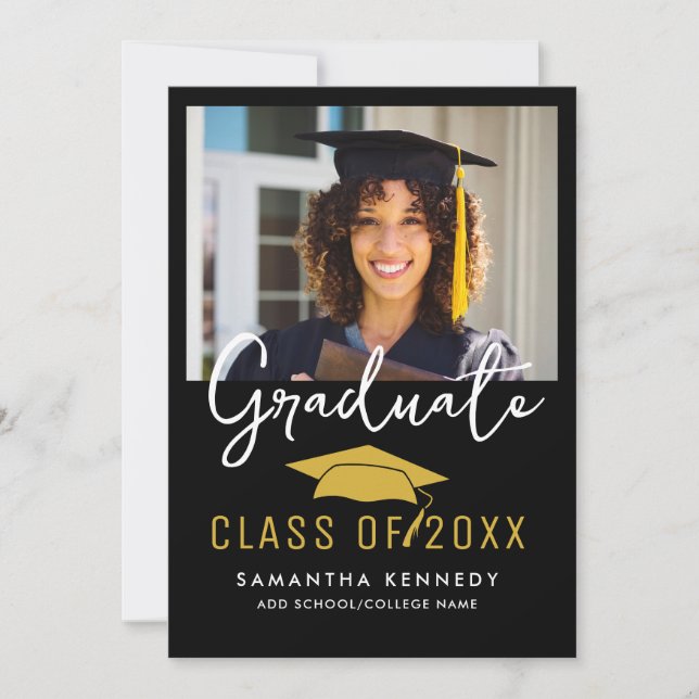 Invitation Classe moderne Black & Gold de 2025 Casquette de 2 (Devant)