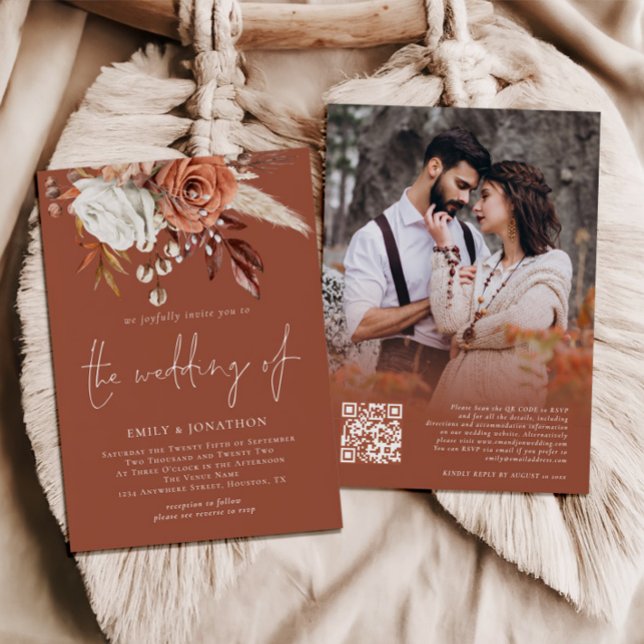 Invitation Code QR de photos de florales boho en terre cuite  (Front and back view)