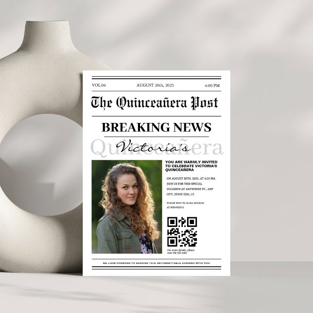 Invitation code qr moderne Journal Quinceañera (Créateur téléchargé)