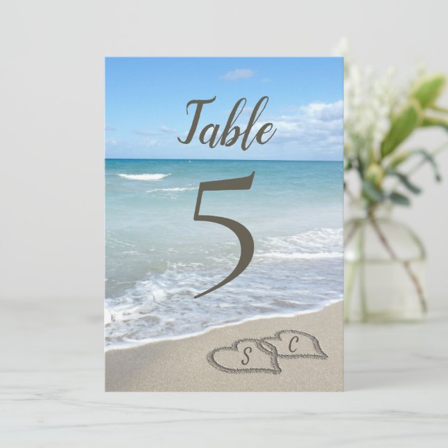 Invitation Coeurs pittoresques dans la plage de sable Numéro  (Debout devant)