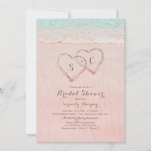 Invitation Cœurs roses sur la plage dans le sable pour la dou