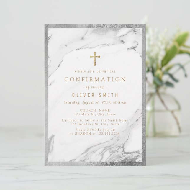 Invitation Confirmation moderne en marbre argenté faux doré (Debout devant)