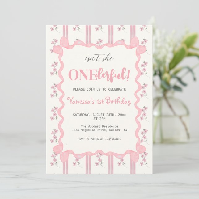 Invitation Coquette Floral Pink Bow Girl First Birthday (Debout devant)