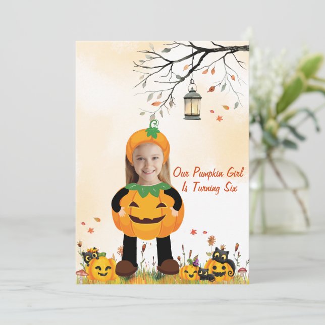 Invitation Costume photo personnalisé Citrouille Party Enfant (Debout devant)
