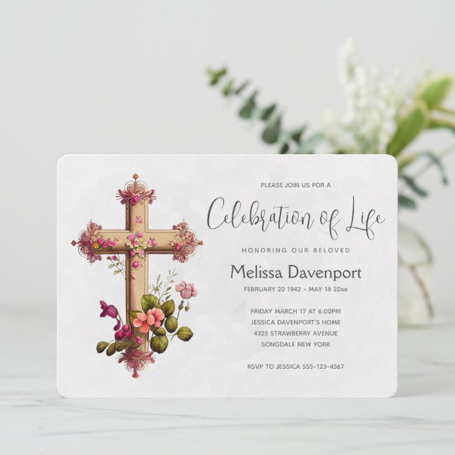Invitation Croix élégante avec Mémorial aux Fleurs Roses (Debout devant)