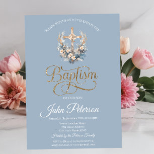 Invitation Croix florale élégante baptême bleu poussiéreux