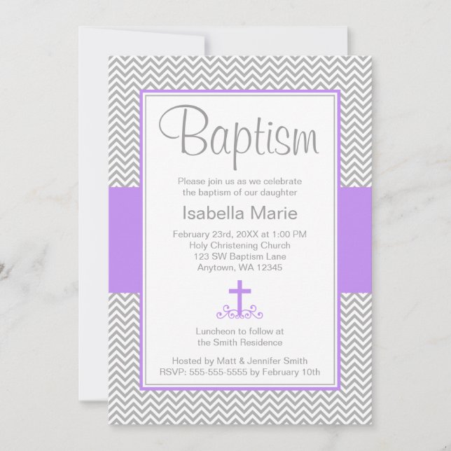 Invitation Croix violette de Grey Chevron Baptême de fille (Devant)