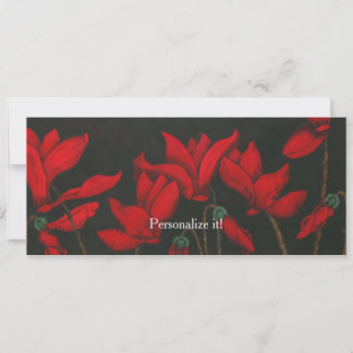Invitation Cyclamen rouge fleurit sur arrière - plan noir fon