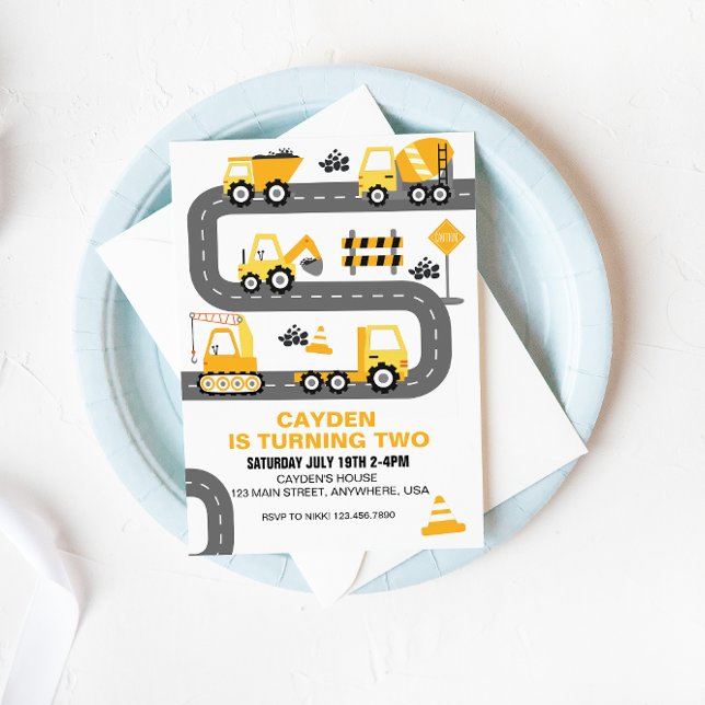 Invitation d'anniversaire de camion de constructio (Créateur téléchargé)