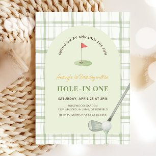 Invitation d'anniversaire de golf avec un trou en 