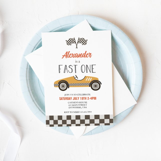 Invitation d'anniversaire de la voiture de course  (Créateur téléchargé)