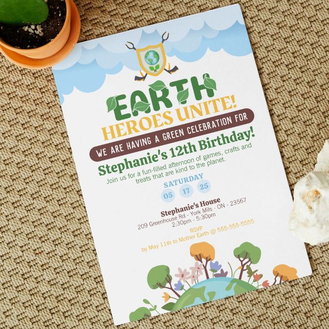Invitation d'anniversaire des héros de la Terre (Inspire a fun, planet-friendly celebration with this heroic design perfect for eco-conscious bdays)