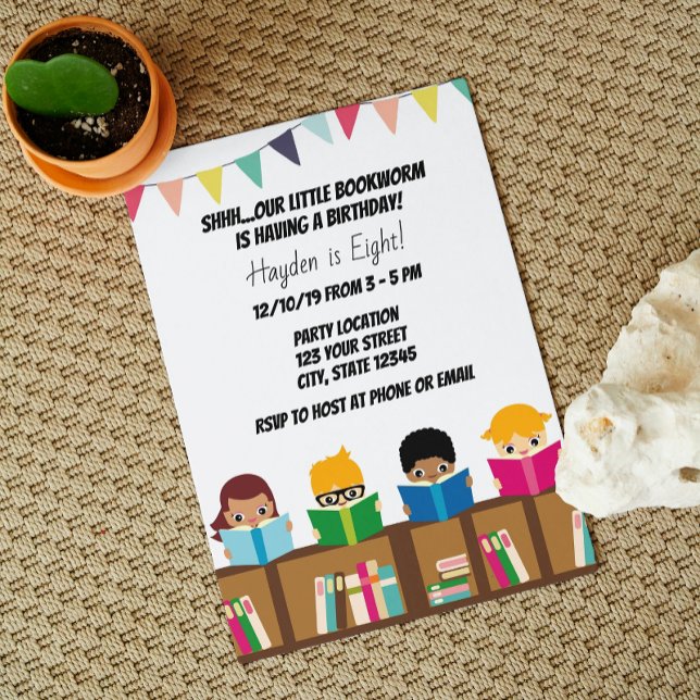 Invitation d'anniversaire du livre (Créateur téléchargé)