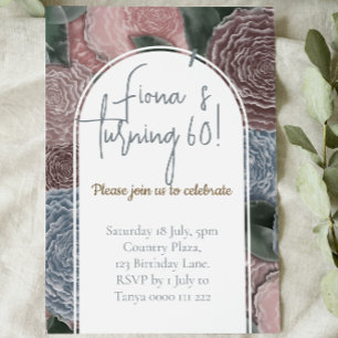 Invitation d'anniversaire en fleurs profondes