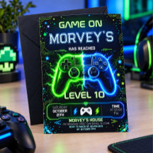 Invitation d'anniversaire pour un joueur vert