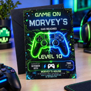 Invitation d'anniversaire pour un joueur vert
