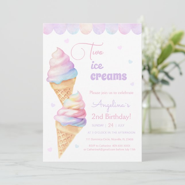Invitation de 2ème anniversaire avec crème glacée. (Debout devant)