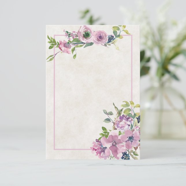 Invitation de mariage floral aquarelle violet budg (Debout devant)