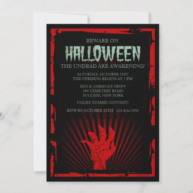Invitation de partie de Halloween de main de zombi (Devant)