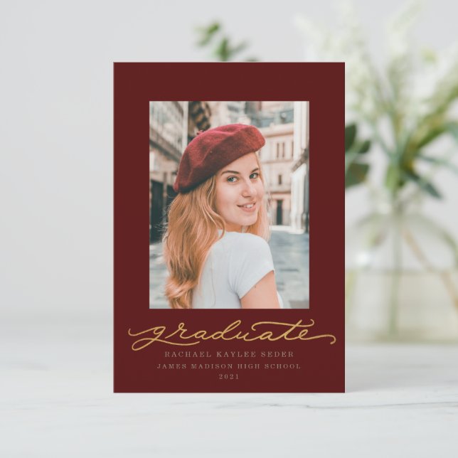 Invitation de script Millennial Maroon et Gold (Debout devant)