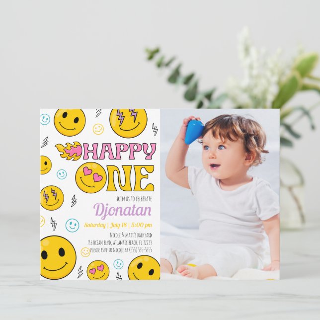 Invitation d'Emojis pour le premier anniversaire a (Debout devant)