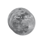 Désherbage moderne de la pleine lune