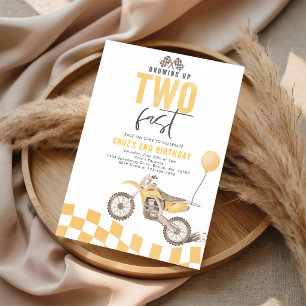 Invitation Deux Anniversaire Garçon Rapide Vélo de Terre Jaun