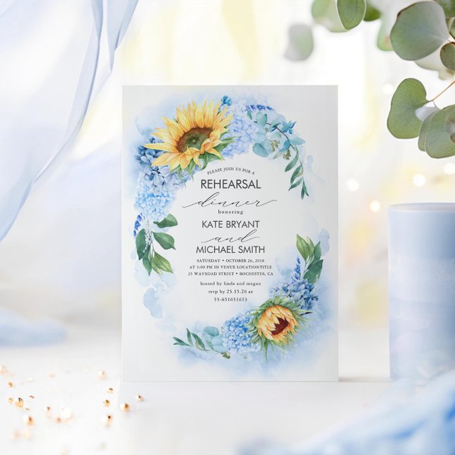 Invitation Dîner de répétition du tournesol Dusty Blue Floral (Dusty Blue and Yellow Rehearsal Dinner Invitations)