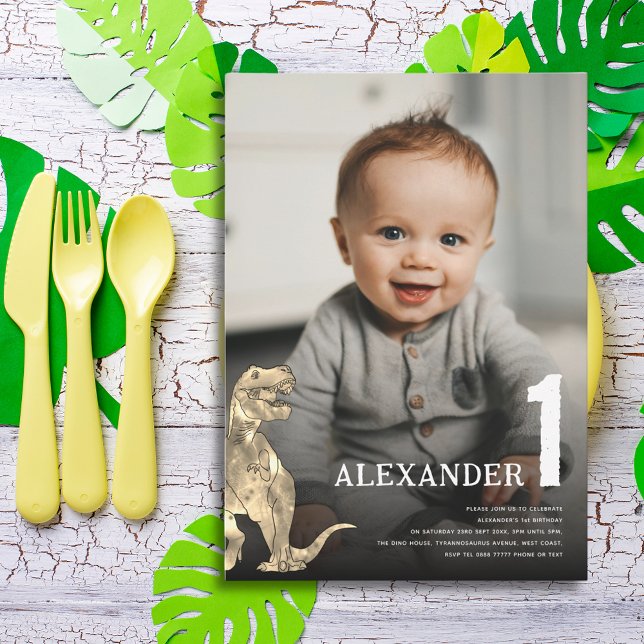Invitation Dinosaur moderne 1er anniversaire fête Photo perso (Dinosaur 1st birthday party custom photo invitation modern design with T-Rex dino watercolor )