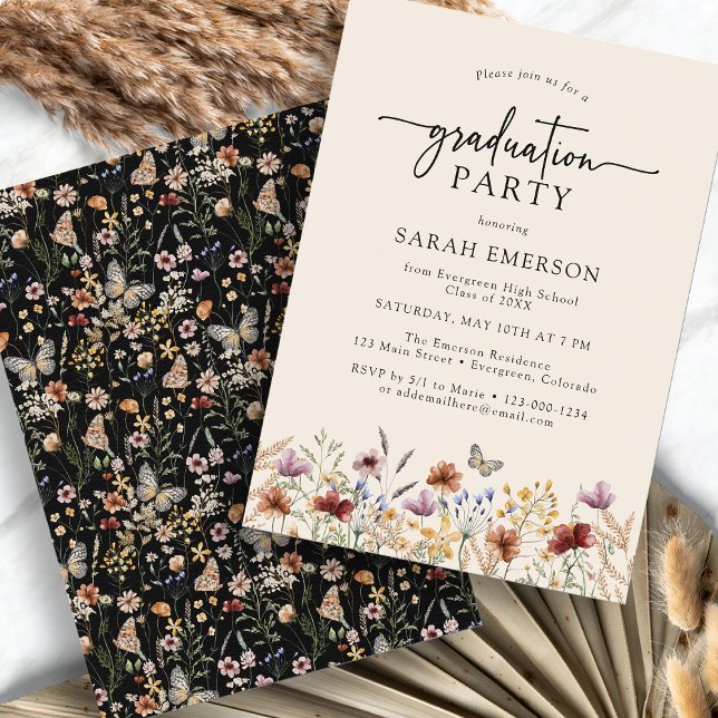 Invitation Diplôme de Boho Noir (Black Wildflower Boho Graduation Invitation with Butterfly by Painted Paperie
)