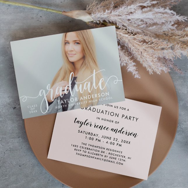 Invitation Diplômé de la photo de script blanc moderne (Créateur téléchargé)