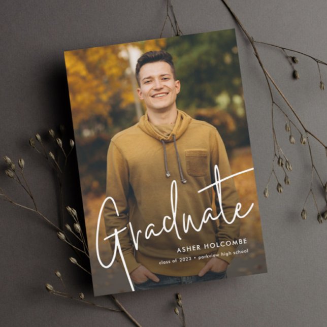 Invitation Diplômé en Script moderne Diplôme en photo simple (Créateur téléchargé)