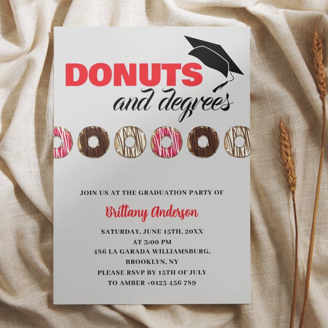Invitation Donuts et Degrees Fun Graduation Party (Créateur téléchargé)