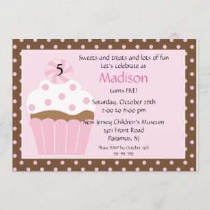 Invitation douce d'anniversaire de petit gâteau