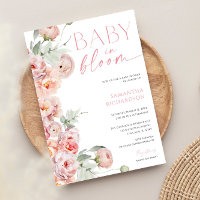 Doux couleur rose pâle bébé dans la douche fleurie