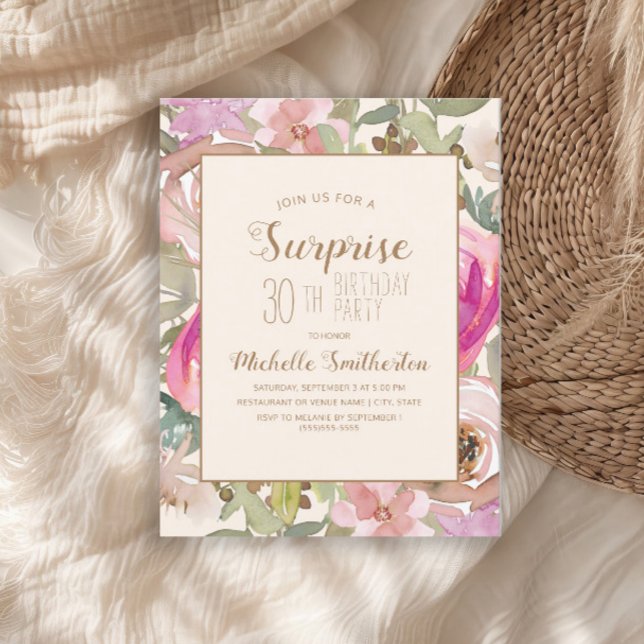 Invitation Doux rose violet Floral Surprise 30e anniversaire (Pink watercolor floral and sage green leaves surprise 30th birthday party invitation)