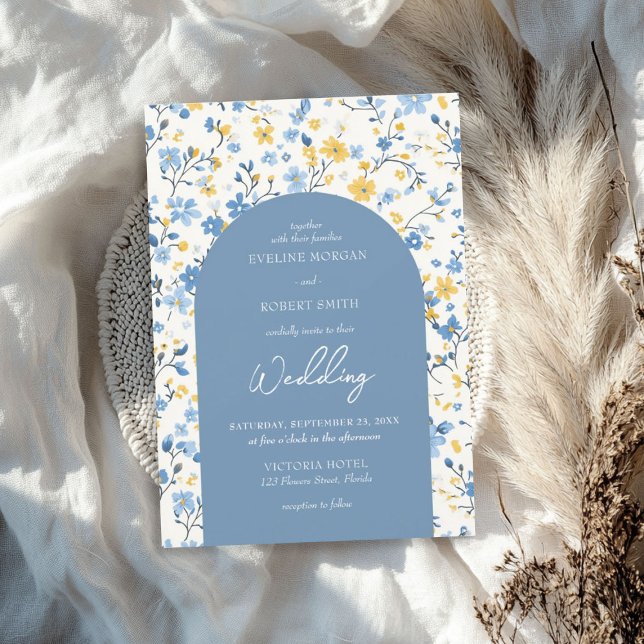Invitation Elégant Boho bleu et jaune arche de fleurs de cott (Elegant Boho blue and yellow cottage flowers arch Invitation)