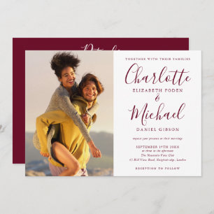 Invitation Élégant Burgundy Script Mariage photo Tout en un