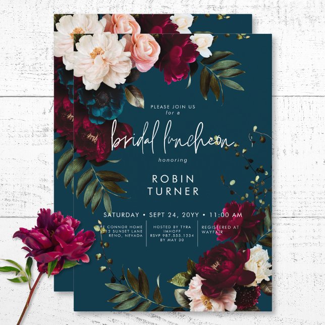 Invitation Élégant déjeuner nuptial de Bourgogne et bleu flor (Elegant Burgundy & Blue Floral Bridal Luncheon Invitation)