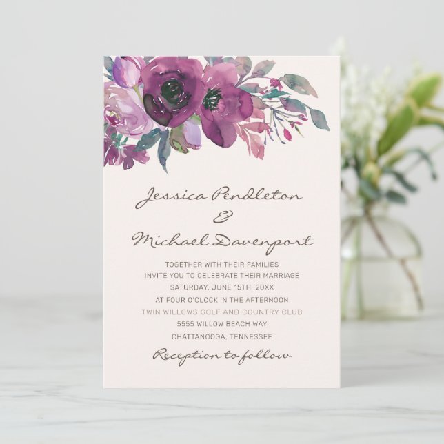 Invitation Élégant Lilac Plum violet Mariage de script Floral (Debout devant)