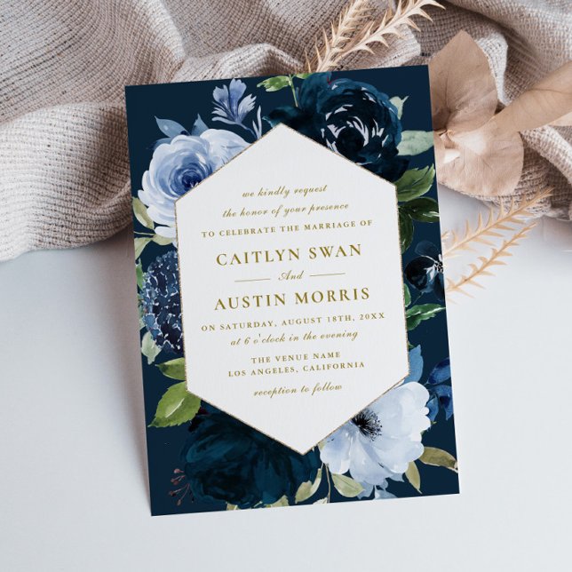 Invitation Élégant mariage de fleurs bleues de la marine (Créateur téléchargé)