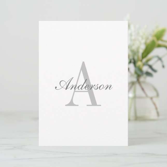 Invitation Élégant Monogramme blanc et gris (Debout devant)