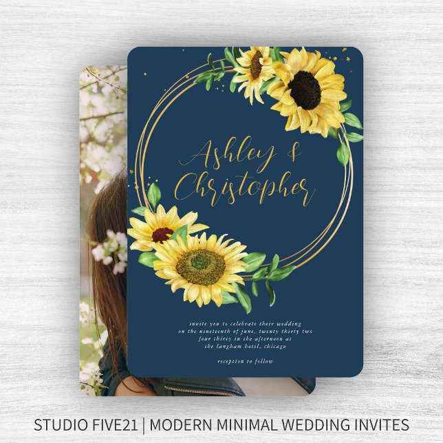 Invitation Elégant Rustic Sunflower Navy Mariage photo bleu (Créateur téléchargé)
