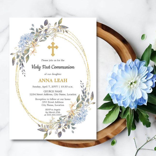 Invitation Élégante Croix d'or florale Première communion (Beautiful gold cross and floral holy first communion invite front view.)
