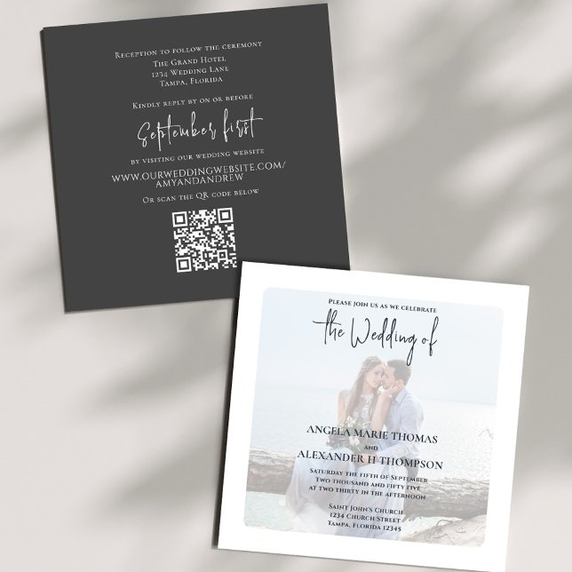 Invitation Elégante photo QR Code RSVP en ligne Neutre Brown (Elegant photo neutral brown wedding invitation with a scannable QR code.)