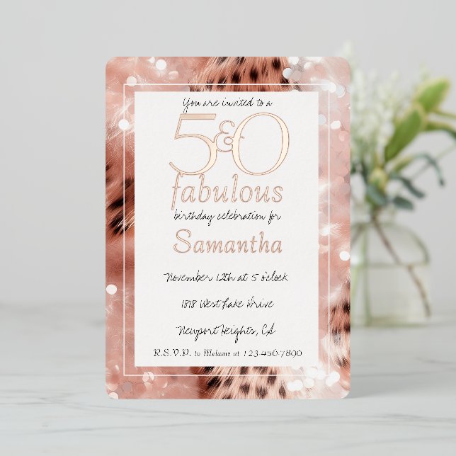 Invitation En Aluminium 50 ans et Fabuleux Rose Doré Léopard Anniversaire (Debout devant)