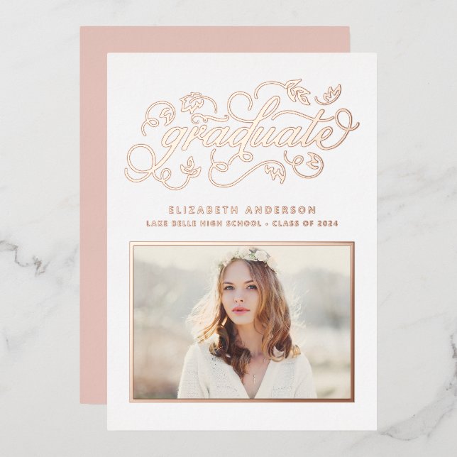 Invitation En Aluminium Classe de script rustique de 2024 Rose de graduati (Recto/Verso)