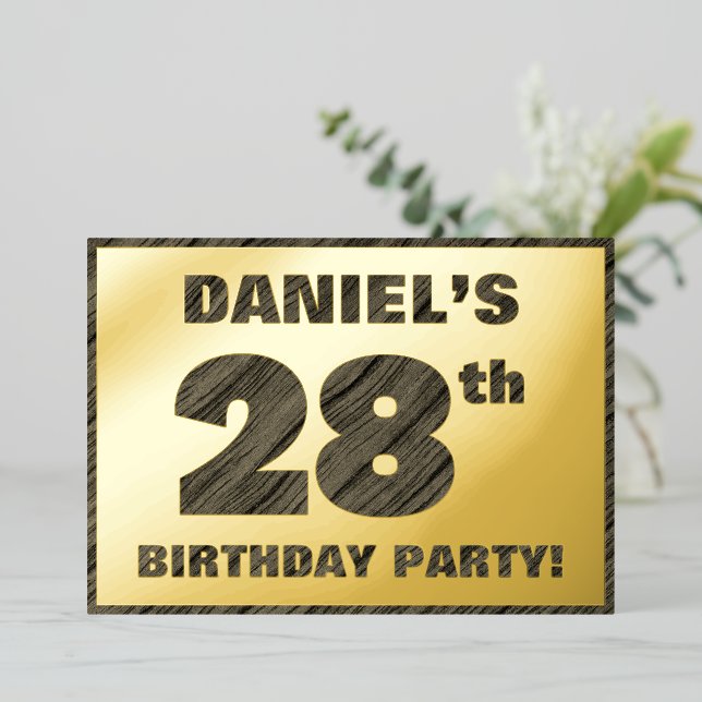 Invitation En Aluminium Fête du 28e anniversaire — Gras, Faux Wood Grain T (Debout devant)