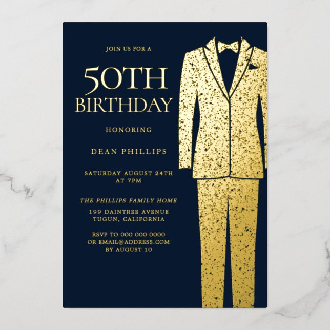 Invitation En Aluminium Gold & Navy Suit & Cravate 50e fête d'anniversaire (Recto)